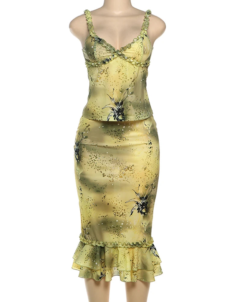 Chic Floral Ruffle Set